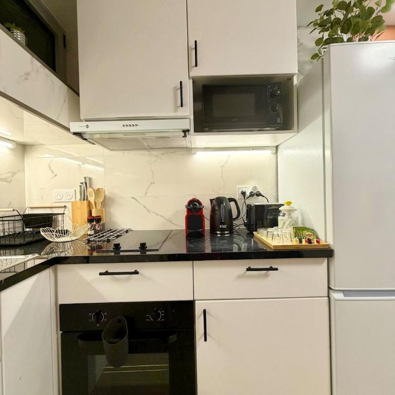 Stylish Apartment in Paris Center Metro 6 Glacière & M7 Les Gobelins - Studio - 35