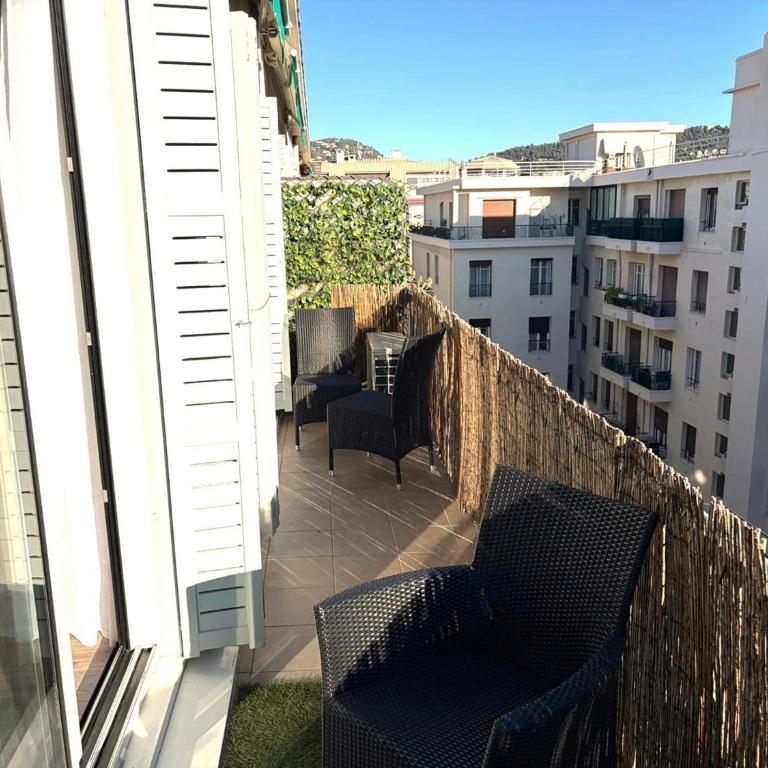 Hyper centre massena - Appartement avec Balcon - 21