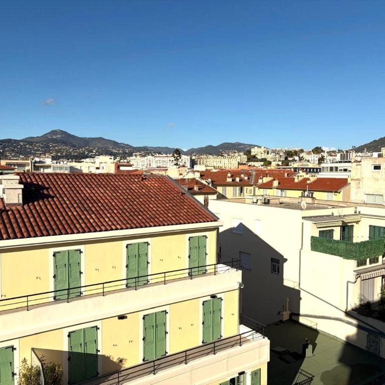 Hyper centre massena - Appartement avec Balcon - 24