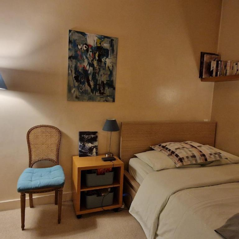 2 Private rooms in an Elegant Haussmannian Appartement - Double Room - 23
