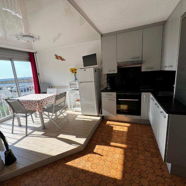 AIG 59 – Studio avec 2 cabines – Résidence Grand Sud – Gruissan – 4 personnes - Appartement - 1