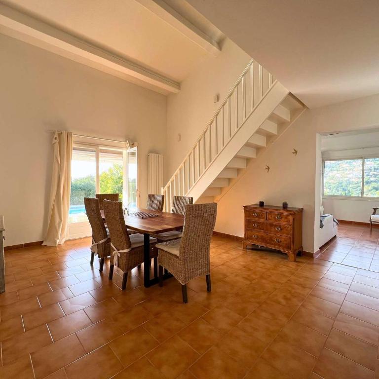 LE MAS DES OISEAUX Villa pour 6 personnes avec piscine privée, à deux pas du Golf de Valcros, à La Londe-Les-Maures - Ferienhaus mit 3 Schlafzimmern - 11