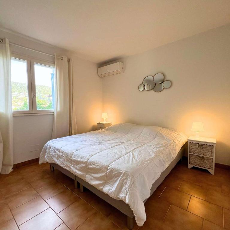 LE MAS DES OISEAUX Villa pour 6 personnes avec piscine privée, à deux pas du Golf de Valcros, à La Londe-Les-Maures - Ferienhaus mit 3 Schlafzimmern - 19