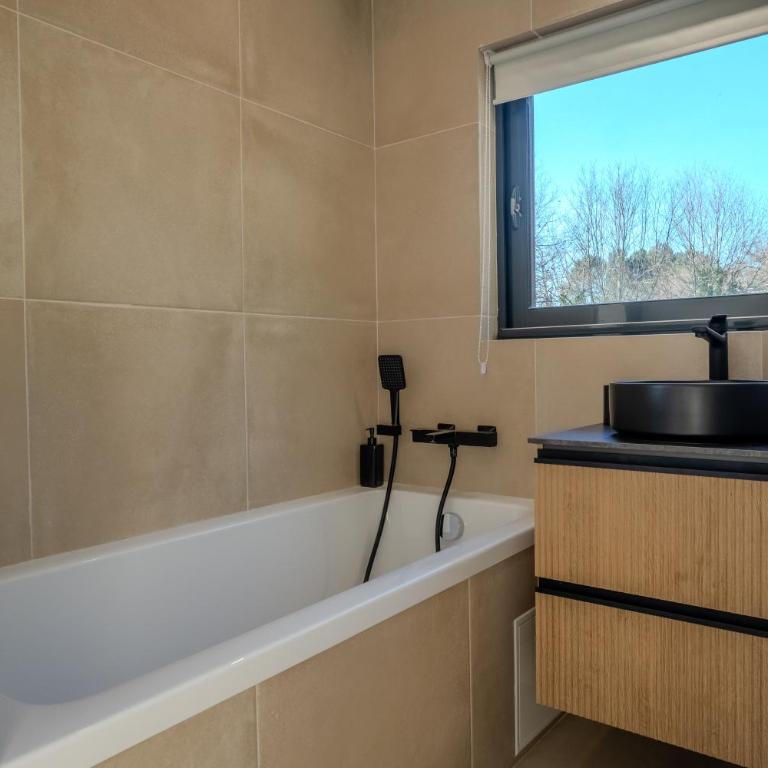 Villa d'architecte, piscine chauffée & forêt - Villa mit privatem Pool - 33