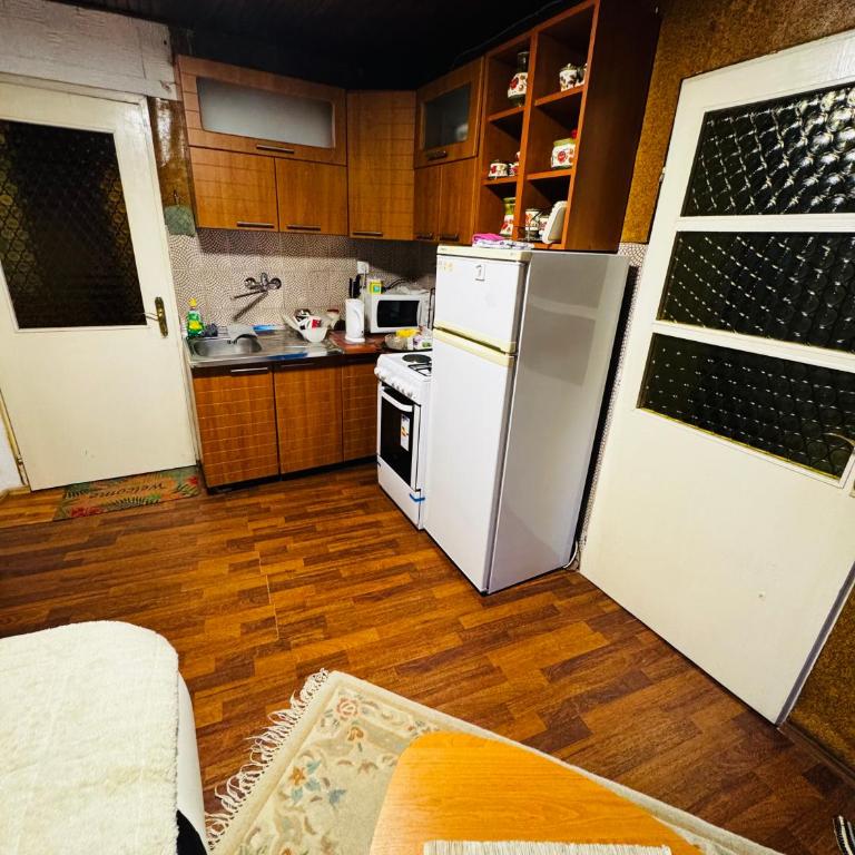 Old Town Trotters House of Spite 9 - One-Bedroom Apartment - 6