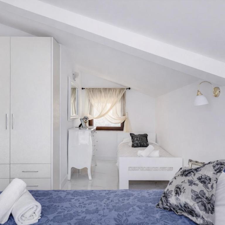 Apartments Bonaca - Apartment with Sea View - 7