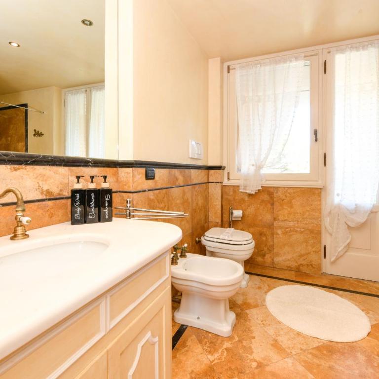 Villa Bugatti Indipendent Villa ,lake view and private pool, DesenzanoLoft Official Partner Homes & Villas by Marriott Bonvoy - Villa Deluxe - 30