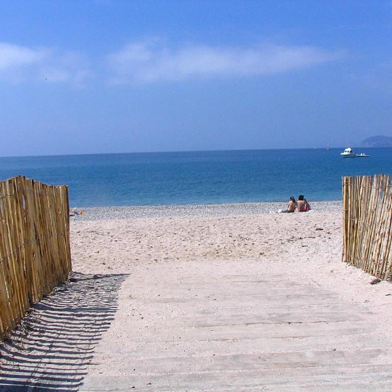 L'ESCALE - Maison pour 6 personnes avec climatisation et Wifi - Hyères port - Three-Bedroom Villa - 18