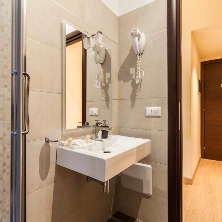 Stardust Rome Guest House - Camera Matrimoniale/Doppia con Letti Singoli - 21