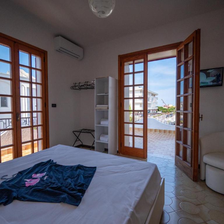 Retreat dell'Orso - Villa per Vacanze in centro - Frontemare - Appartamento con 5 Camere da Letto - 84