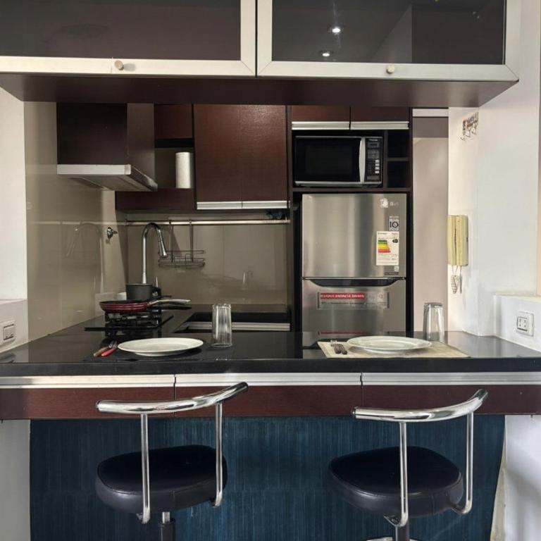 Rest with AC, WiFi, TV, Close to Ventura Mall - Apartamento de 1 dormitorio - 7