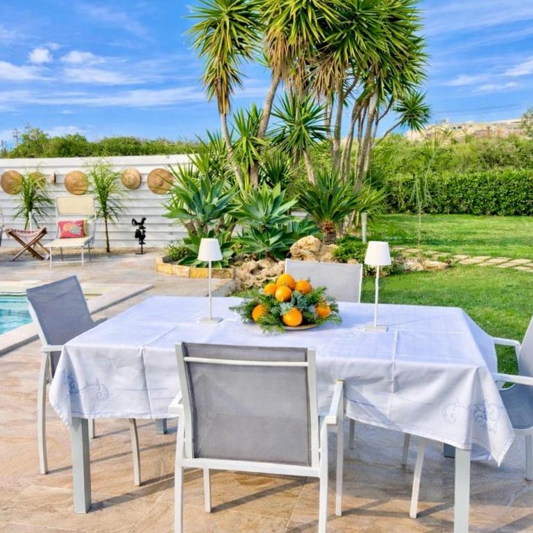 Incantevole villa con piscina e giardino a poca distanza dalle spiagge piu belle - Casa Vacanze - 39