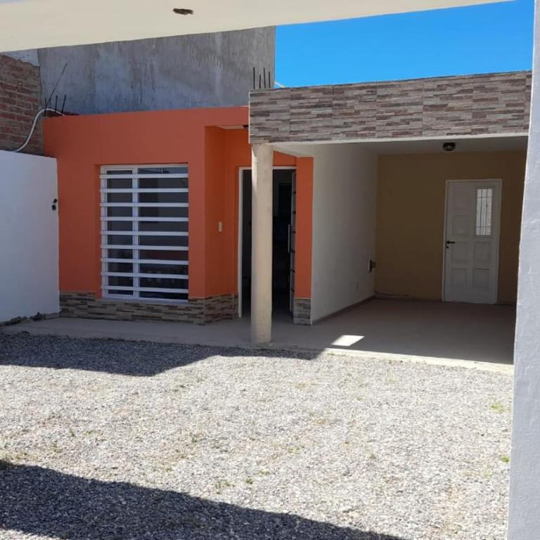 1015 PDe - Two-Bedroom House - 1