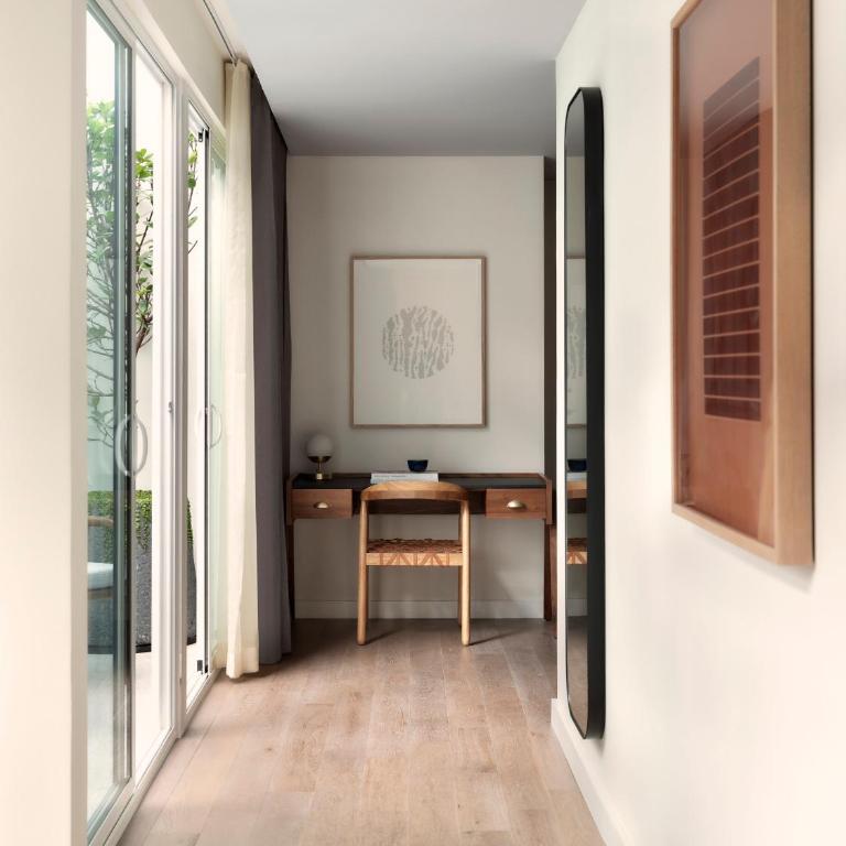 Kimpton Virgilio Polanco by IHG - One-Bedroom Suite with Terrace - Atrium View - 4