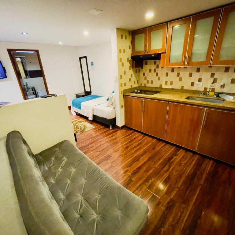 Hotel Santa Cruz Bogotá - Estudio Triple Estándar - 7