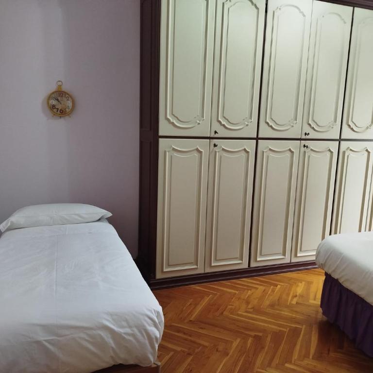 CASA ARJA - Trilocale quartiere Lingotto Torino - Appartamento con 2 Camere da Letto - 4