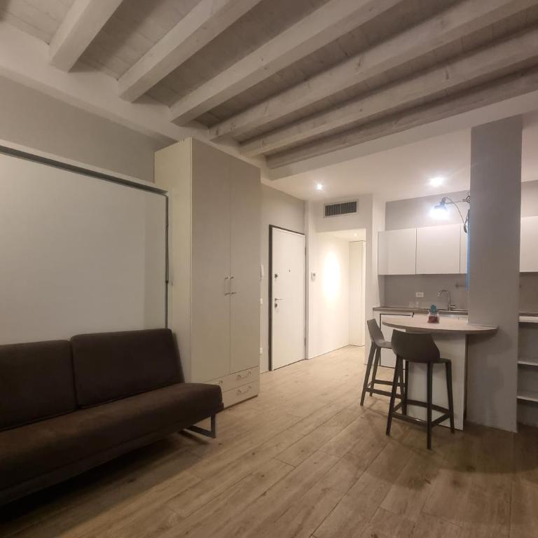 Central Retreat-by Goccia di Lago - Loft - 13