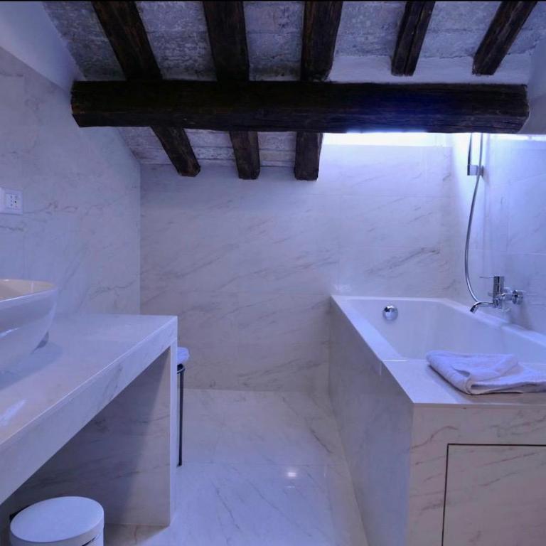 Luxury Appartament Trevi - Three-Bedroom House - 14