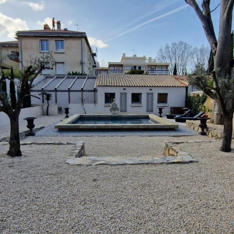 superbe escapade au cœur de la ville clim parking et piscine - Haus mit 1 Schlafzimmer - 4