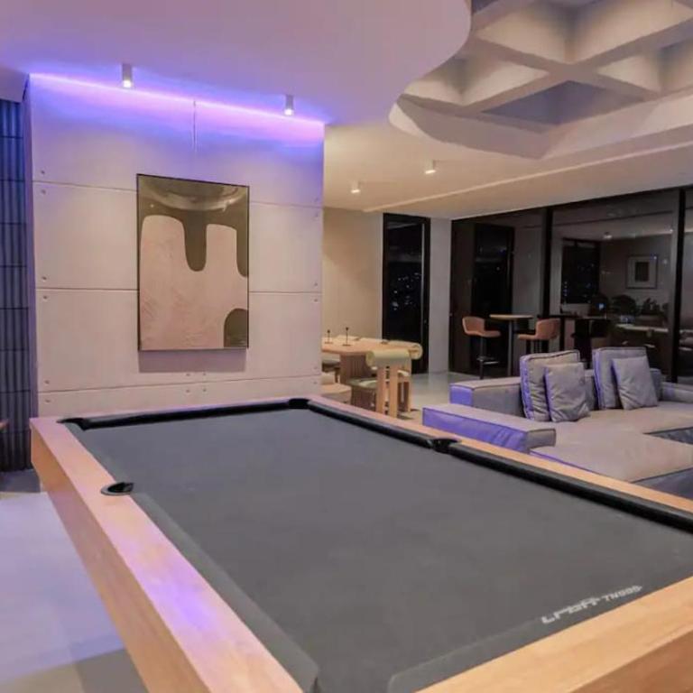Hermoso apartamento, amplio, aire acondicionado, jacuzzi, en Provenza Medellín, excelente ubicación muy agradable - Apartment - 9