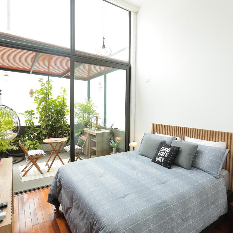 Diseño, Luz Natural y Jardín Privado en Loft - Apartamento de 1 dormitorio - 1