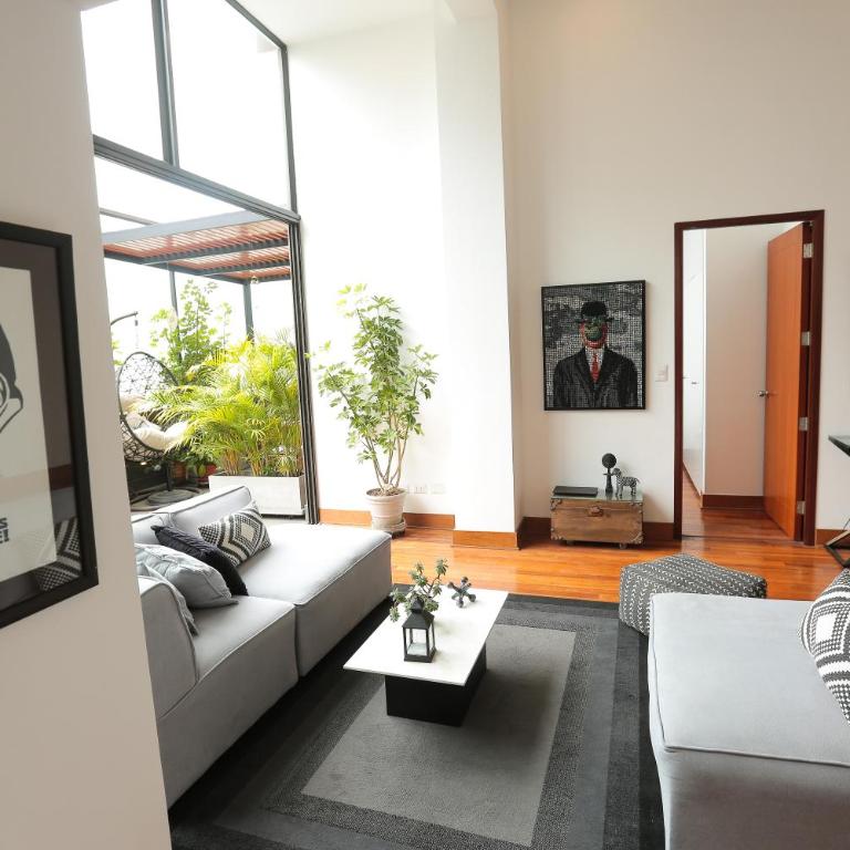 Diseño, Luz Natural y Jardín Privado en Loft - One-Bedroom Apartment - 13