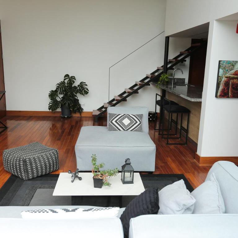 Diseño, Luz Natural y Jardín Privado en Loft - Apartamento de 1 dormitorio - 38
