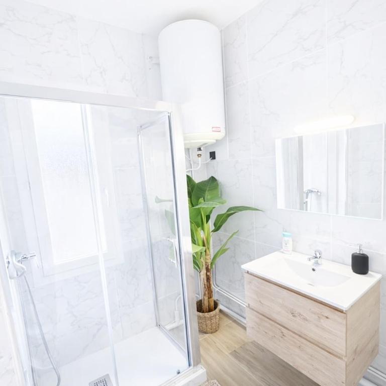 Studio calme rénové quartier championnet proche Tramay - Appartement 1 Chambre - 4