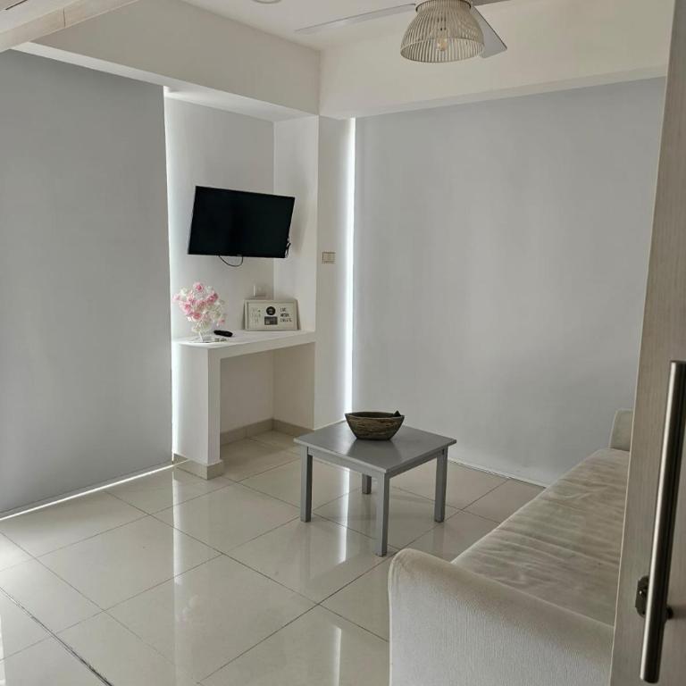 Zoho Luxury Condo with Rooftop Pool, Gym, Parking - One-Bedroom Apartment - 41