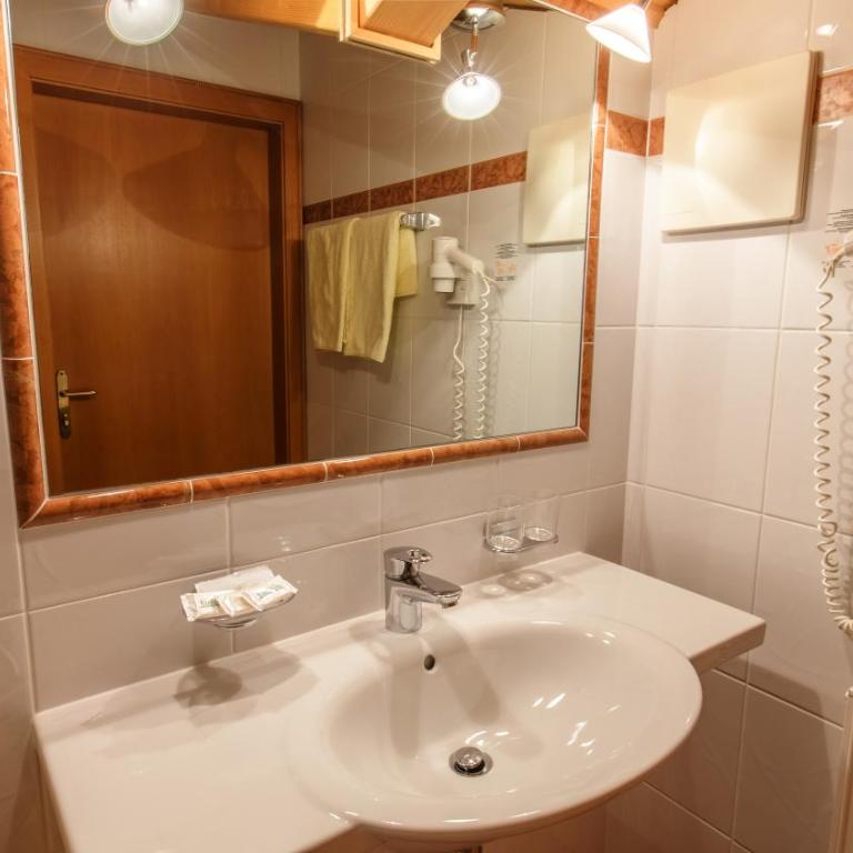 Hotel Niederreiter - Deluxe Doppelzimmer mit Balkon - 3