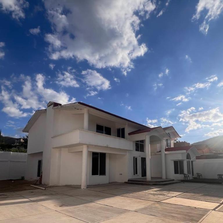 Recámaras en Oaxaca con servicio de chófer - Habitación Deluxe - 1 cama grande - 4