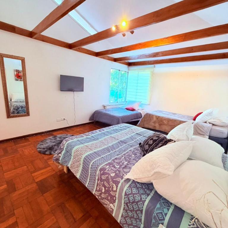 Casa Las Condes, steps from Manquehue Metro - Three-Bedroom House - 10