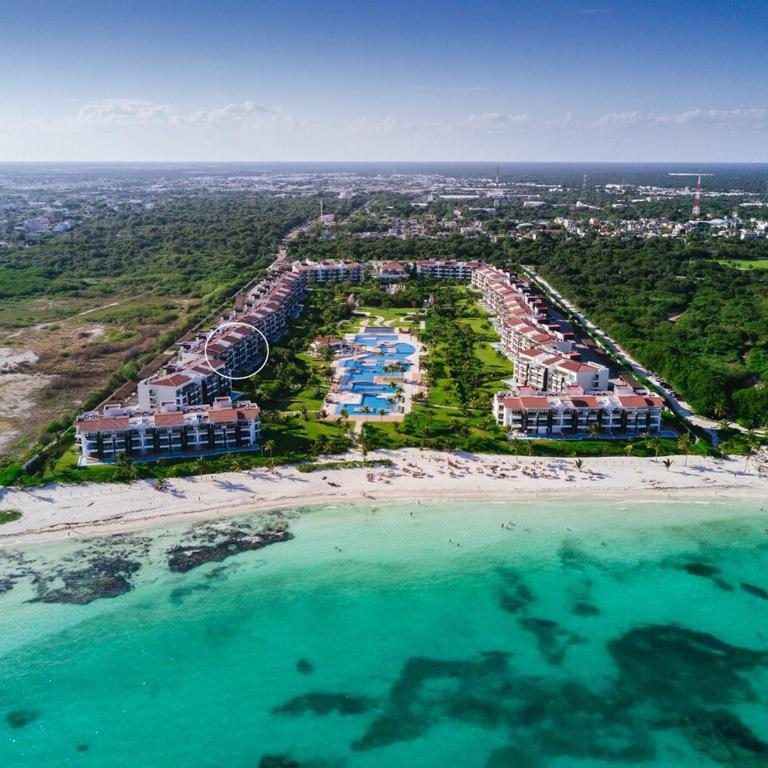 Resort-Style Pool & Private Beach with Ocean View - Two-Bedroom Apartment - 32