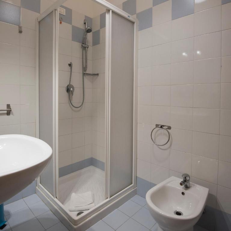 Italianflat - Rentroom 200mt to Arena - Camera Matrimoniale con Bagno Privato Esterno - 5