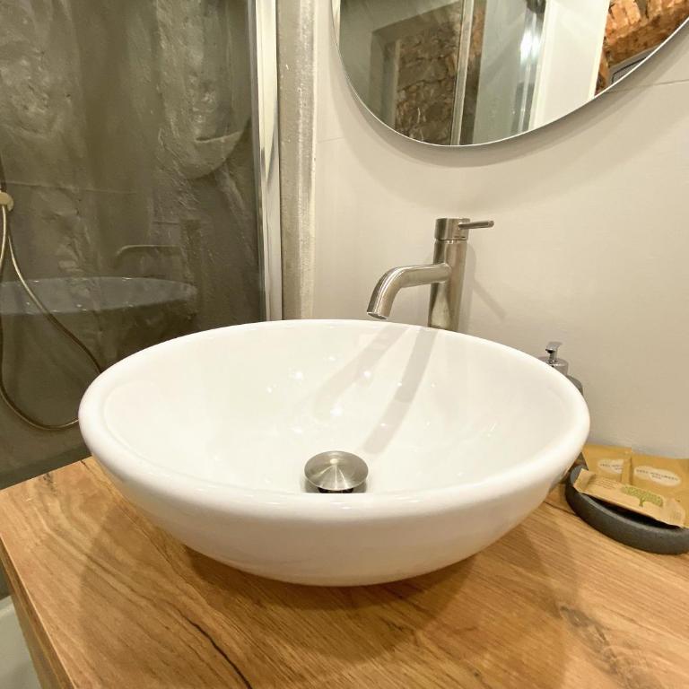 Sicilian Home Duomo Catania - Lava Apartment - One-Bedroom Apartment - 13