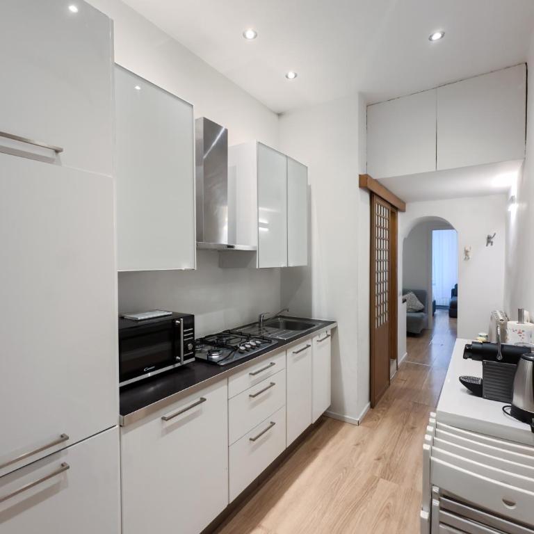 Navigli - Via Vigevano - Appartamento con 2 Camere da Letto - 10