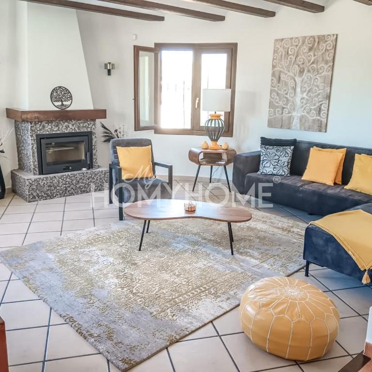 Casa Nella - pool, AC, sea views, walk to beach - Villa - 48