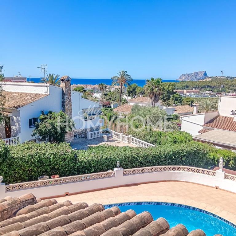 Casa Nella - pool, AC, sea views, walk to beach - Villa - 69