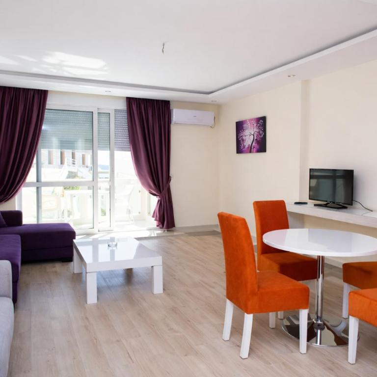 Hotel Ponta Nova - Apartment with Garden View - 4