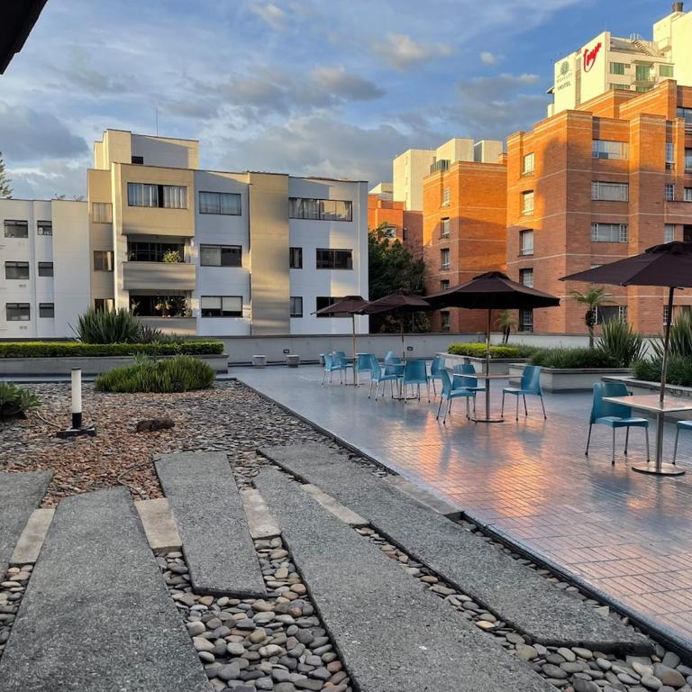 Studio apartment in El Poblado next to Oviedo Mall - One-Bedroom Apartment - 8