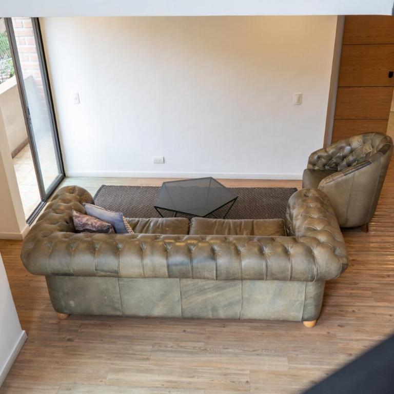Duplex First laureles park - Three-Bedroom Apartment - 11