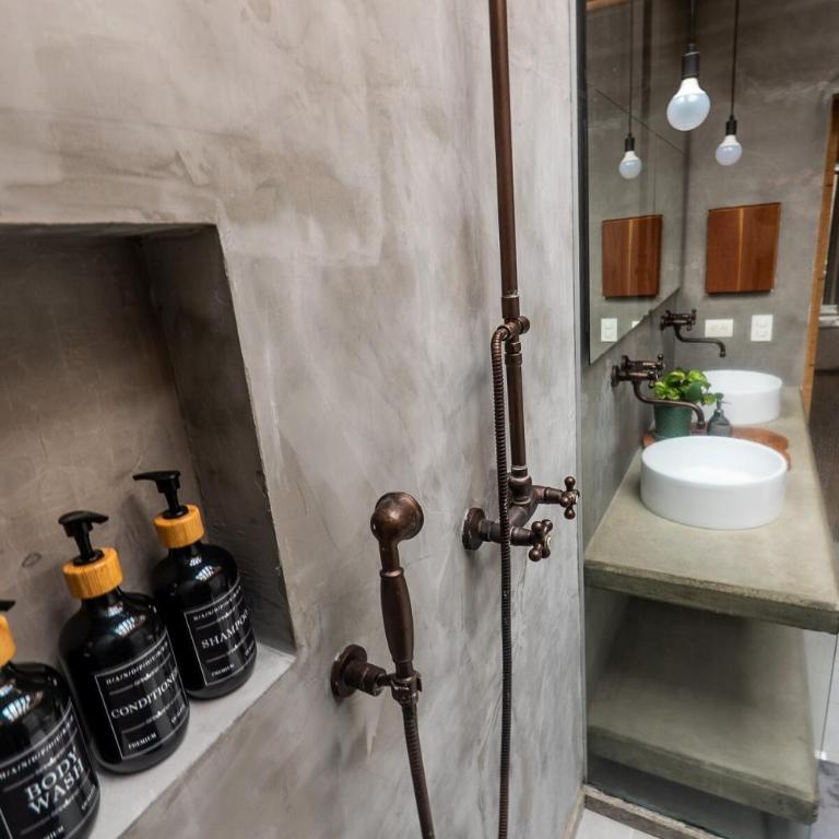 Duplex First laureles park - Three-Bedroom Apartment - 12