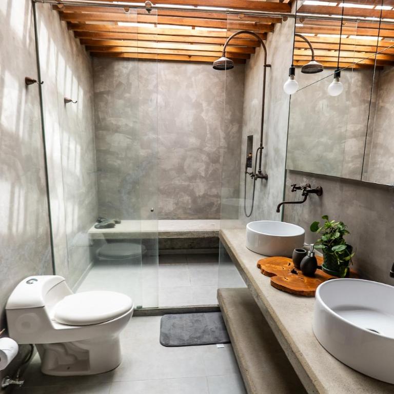 Duplex First laureles park - Three-Bedroom Apartment - 18