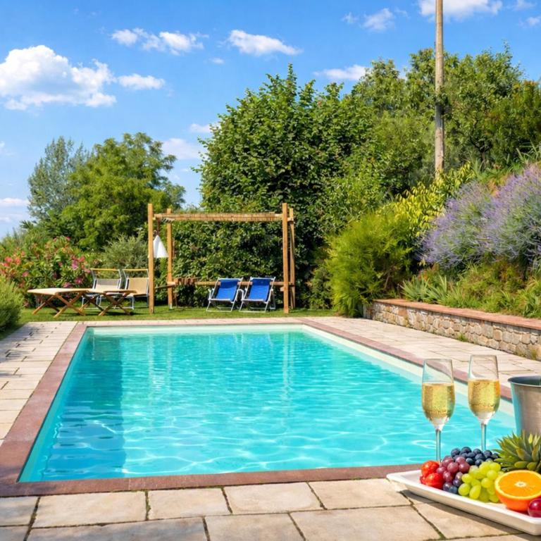 Villa Emilia con Piscina Privata & Vista Panoramica su Lucca - Piscina aperta dal 1 Aprile al 15 Ottobre - Villa con Piscina Privata - 2