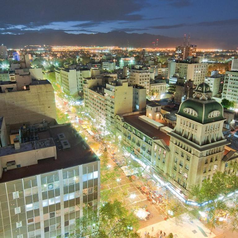 Balcón en el corazón de Mendoza a pasos de Peatonal - Apartamento de 2 dormitorios - 27