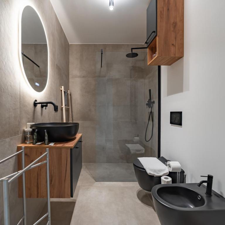 9 min Walk from Porta Nuova, Design and Elegance - Appartamento con 1 Camera da Letto - 3