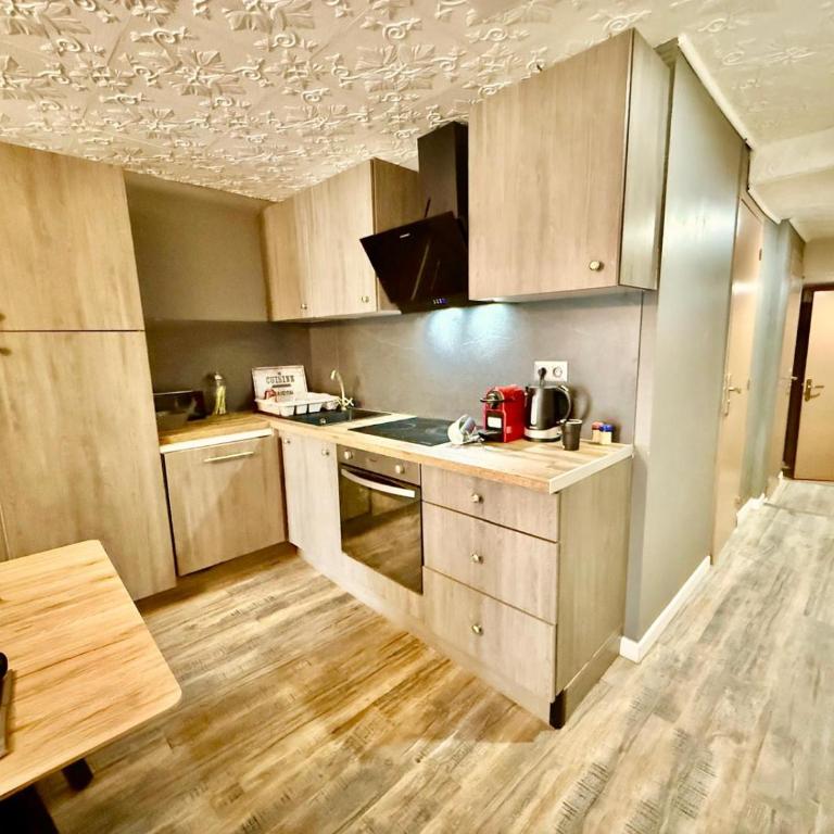 Le Jacuzzi Room - Appartement Supérieur 2 Chambres - 11