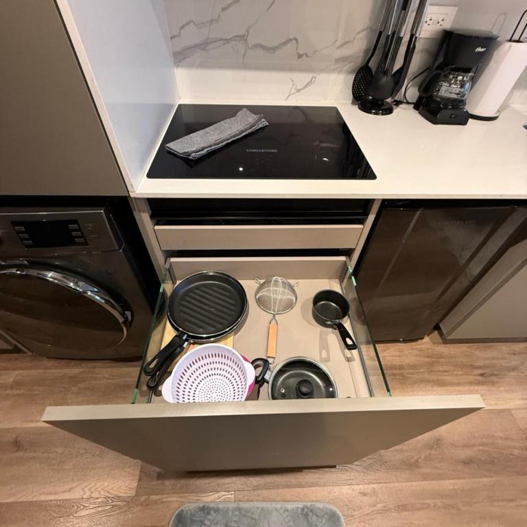 Apartaestudio Amoblado en Chicó Norte - One-Bedroom Apartment - 4