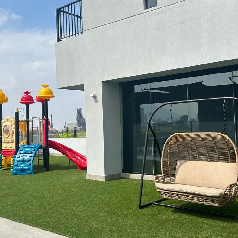 Beautiful 2 bedrooms condo with pool Livo Tower - Two-Bedroom Apartment - 2