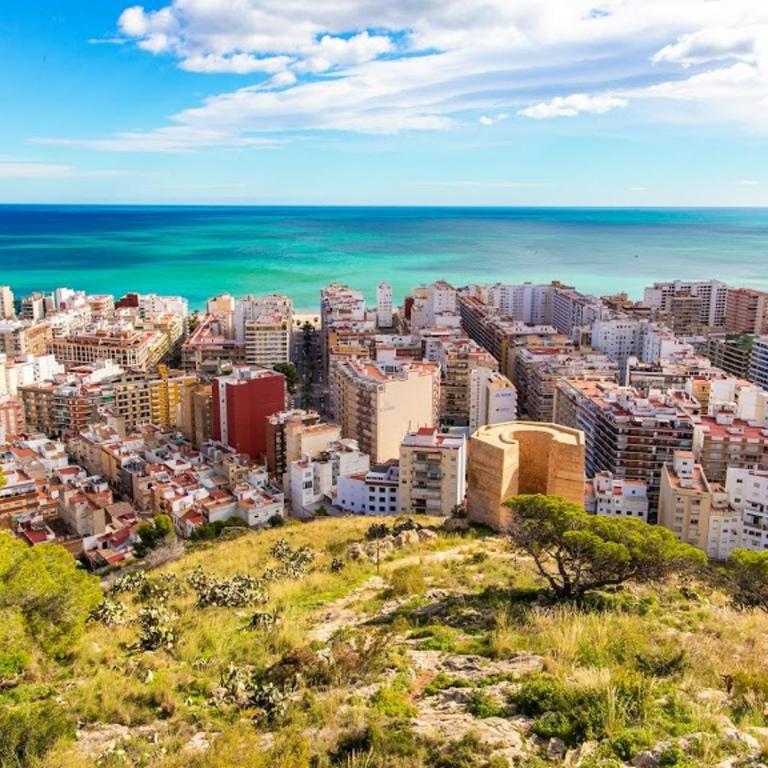 Amplio apartamento en primera línea de playa - Apartment - 28